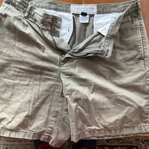 Men’s Olive Khaki shorts